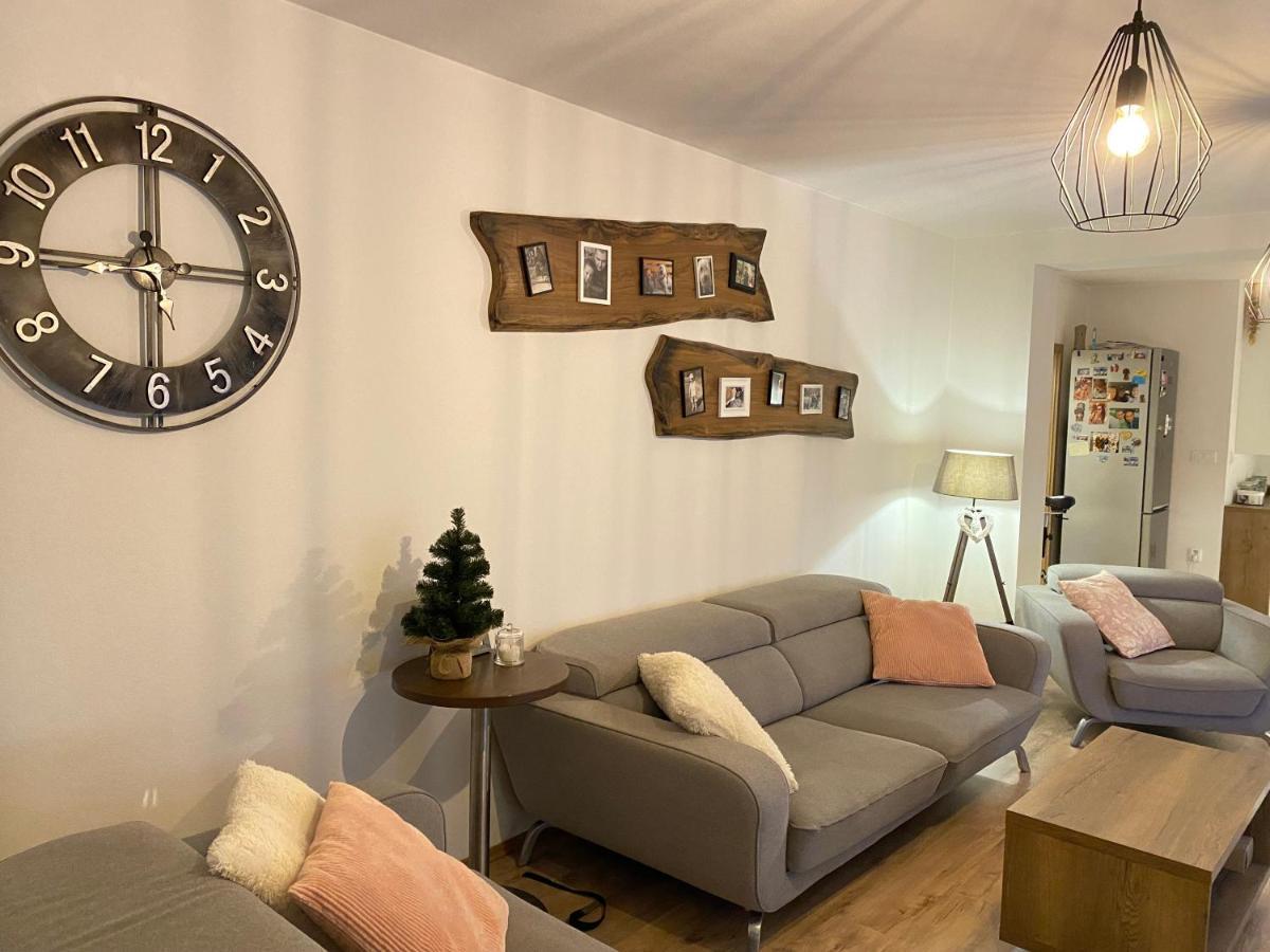 Apartman Slnecna Terasa S Vlastnym Parkovanim Na 2 Auta Daire Žilina Dış mekan fotoğraf